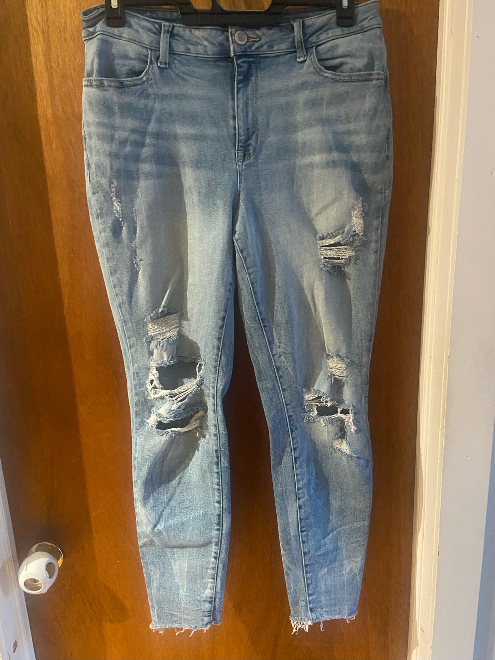 Maurice’s Light Blue Distressed Women's Jeans Size Large Regular